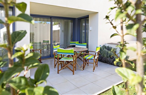 Conceicao e Cabanas de Tavira Apartment | Modern, with pool and gym