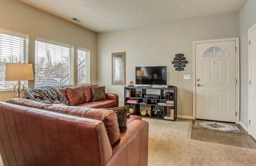 Draper Condo | Modern Zen Condo in SLC Area Close to Ski Resorts