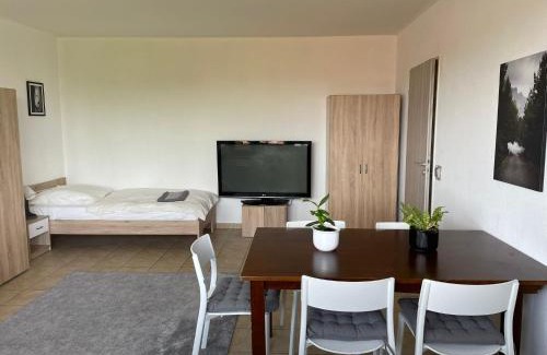 Kaiserlei Apartment | Moderne 3-Zimmer Wohnung mit Balkon nahe Frankfurt