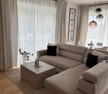St Lorenz Apartment | Moderne Ferienwohnung mit Balkon 1
