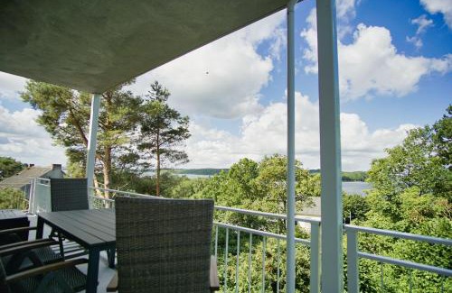 Lietzow Apartment | moderne Ferienwohnung mit Balkon, Meerblick - Ferienresidenz Zwei BoddenFeWo 1-3