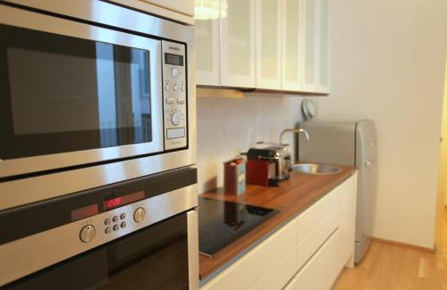 Brigittenau Apartment | Moderne Stadtwohnung mit Balkon