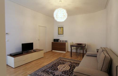 Brigittenau Apartment | Moderne Stadtwohnung mit Balkon