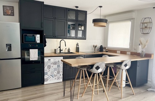 Poincare - Foch - Anatole France - Croix de Bourgogne Apartment | Moderne T2 - Nancy Gare - Wifi - Netflix