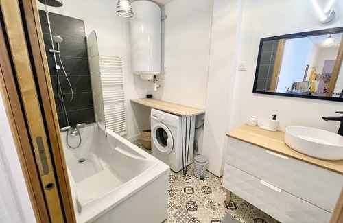 Poincare - Foch - Anatole France - Croix de Bourgogne Apartment | Moderne T2 - Nancy Gare - Wifi - Netflix