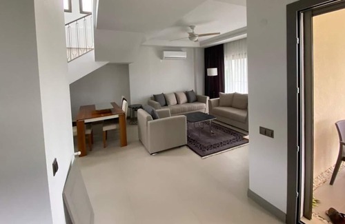 Kusadasi Villa | Moderne Villa in Kusadasi - 500m vom Strand Entfernt