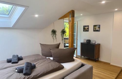 Bernau am Chiemsee Apartment | Modernes Apartment mit Balkon zwischen Chiemsee und Kampenwand