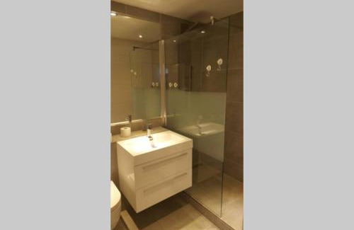 Hochheide Apartment | Modernes Apartment Duisburg