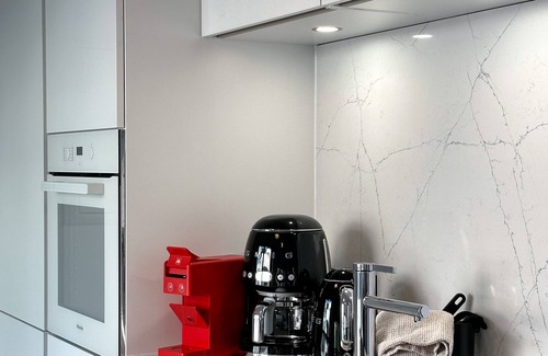 Kressbronn Apartment | Modernes Wohnambiente in der Pure Villa, 200m zum Strand