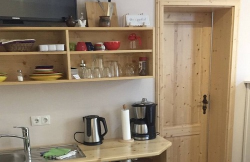 Bad Rodach Apartment | Modernly furnished holiday room (40sqm) on the market in Bad Rodach