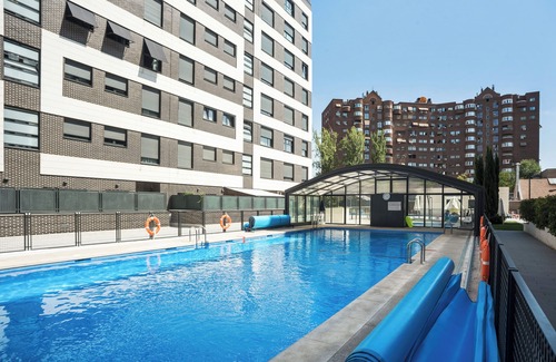 Numancia Apartment | Moderno apartamento cerca del retiro con parking