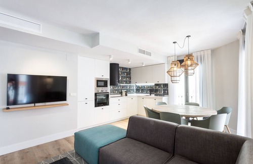 El Arenal Apartment | Moderno Apartamento con 4 Dormitorios Ideal Para 8