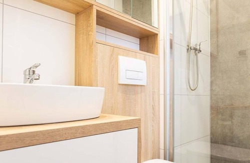 Ede Ski Chalet | ✓ Module Flat Roof at Bospark Ede ✓ Holiday home for 4 people ✓ Located in Ede (Gelderland) ✓ Holiday resort in the Veluwe region ✓ Book directly at the resort