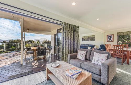 Moetapu Bay House | Moetapu Magic - Marlborough Sounds Holiday Home