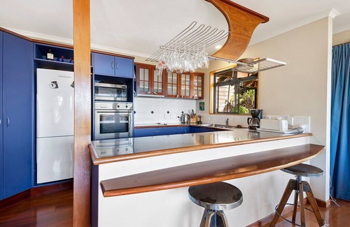 Pukawa Cottage | Moetu Lodge - Pukawa Bay Holiday Home