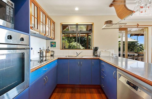 Pukawa Cottage | Moetu Lodge - Pukawa Bay Holiday Home