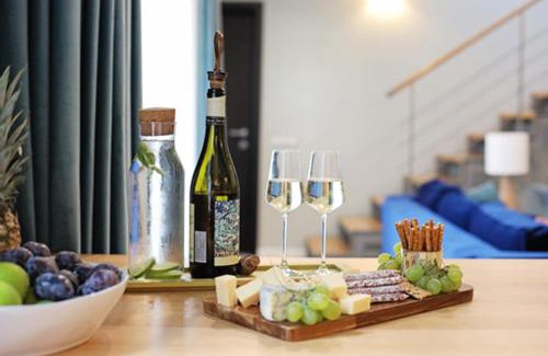 Cluj-Napoca Apartment | Moft Loft. Lovely, comfy apartment.