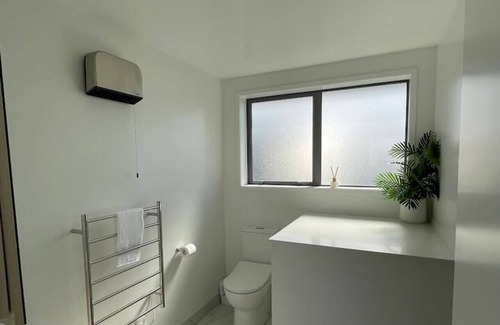 Upper Riccarton Apartment | Mohua Apartments 2 Bed 2 Bath