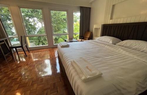 North Pattaya Cabin | Molecular cloud