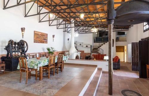 Guajar Faraguit House | Molino Arroyo