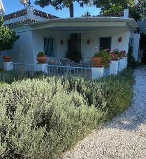 New Golden Mile House | Molino Cottage