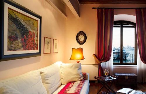 Molina Apartment | Molino Stucky Flat