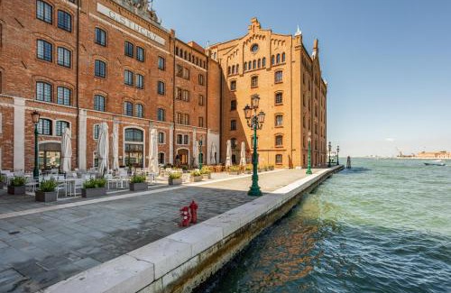 Molina Apartment | Molino Stucky Residence Suites