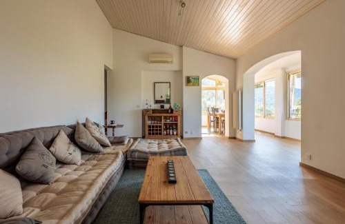 Mollans-sur-Ouveze House | Mollansart - Vue montagne