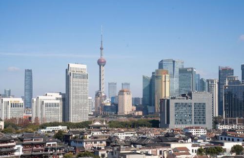 Huangpu Apartment | Molly Homestay - walk to Yu Garden and the Bund 3bedrooms 1study 2 bathrooms elevator apartment