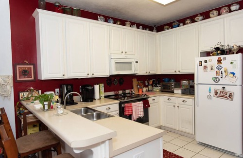 Tallahassee Condo | Momma's House! Great location in quiet neighborhood.