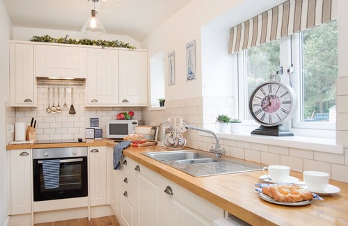 Berwick-upon-Tweed House | Mona's Cottage - Luxury Holiday Cottage ideal for couples and families