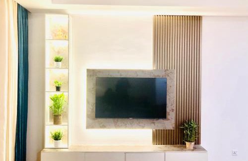 Bambalapitiya Apartment | Monaara Lesuire Colombo 3