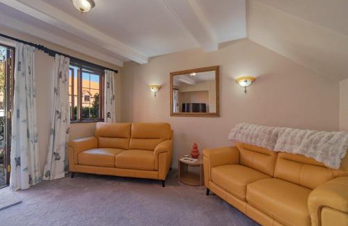 Stoke Apartment | Monaco Village Apartment