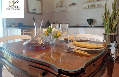 Spoleto Apartment | Monastero del Palazzo Casa Vacanze, apartment with panoramic terrace