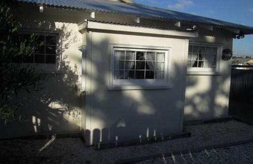 Castlecliff House | Monday Seaside Cottage