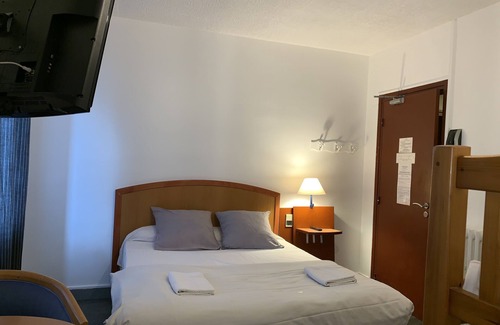 Anatole France Danton Hotel | Mondial Hotel