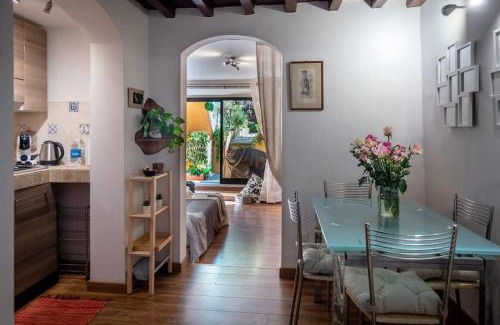 San Niccolo Apartment | Monica appartamento con giardino al Ponte Vecchio