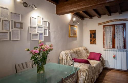 San Niccolo Apartment | Monica appartamento con giardino al Ponte Vecchio