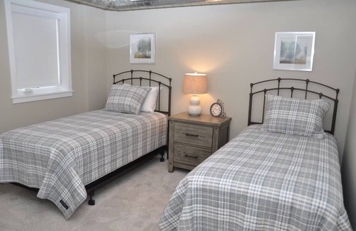 Bridgman Hotel | Monogram Luxury Condo - Weko (Suite #4)