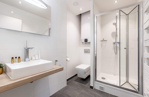 Gaillon Apartment | Monsigny III - Three Bedroom Apartment, Sleeps 8