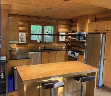 Lac Superieur Village Ski Chalet | Mont-Tremblant Mountain View Chalet