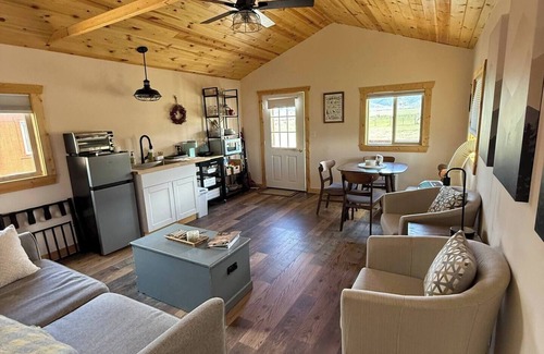 Whitehall Cabin | Montana Cabin Rental at Heart & Soul Alpacas – Kitchen, AC, WiFi & Scenic Views