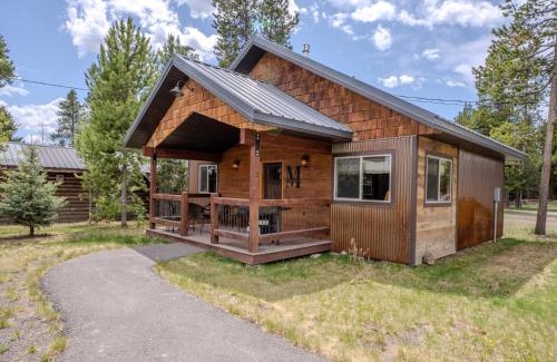 West Yellowstone House | Montana Cabin