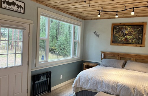 Plains Cabin | Montana High Country Cabin