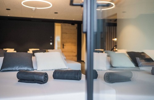 Villabassa Resort | Montanaris Alpine ~ Active ~ Relaxncozy apartments, heated outdoorpool and SPA
