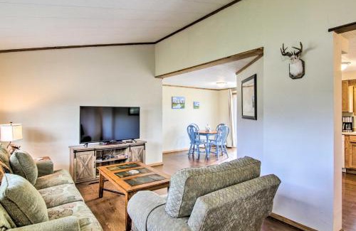 Emigrant Apartment | Montanas Emigrant Peaks Getaway Apt with Amenities