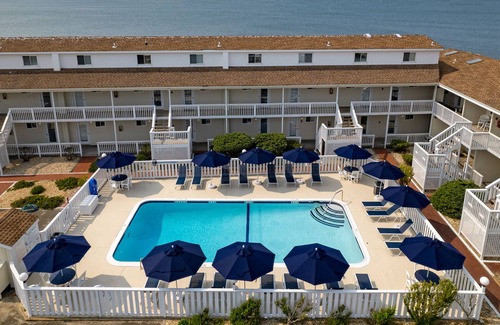 Culloden Shores Condo | MONTAUK Condo ~ Stunning Sunsets & the Sea at your Doorstep