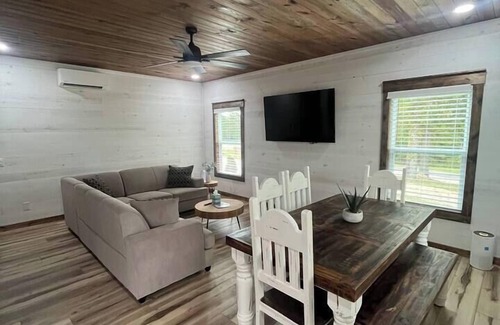 Hartshorn House | Montauk State Park Trout Cabin