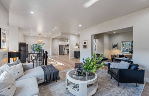 Forestland House | Montclair Modern Luxury Retreat