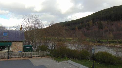 Ballater Apartment | Montclaire